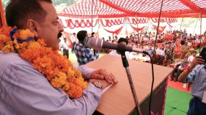 Minister of State for Development of North Eastern Region (I/C), Prime Minister’s Office, Personnel, Public Grievances & Pensions, Atomic Energy and Space, Dr. Jitendra Singh addressing a public function at Kathua in Jammu and Kashmir on 2 October 2016.