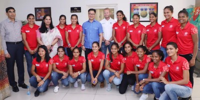 Union Sports Minister Kiren Rijiju with Women's Hockey Team