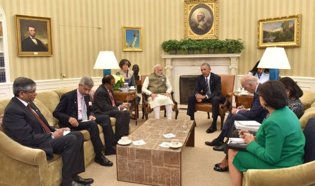 Prime Minister of India Narendra Modi meeting President of the US Barack Obama in the White House Oval office on June 7