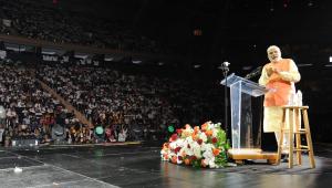 Prime Minister, Narendra Modi addressing the Indian Community, at Madison Square Garden, in New York on Sept. 28, 2014. (Photo: IANS/PIB)