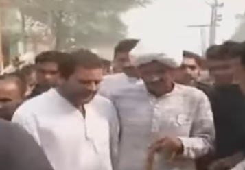 Rahul Gandhi attends Ex-Armyman Ram Kishan Grewal's funeral