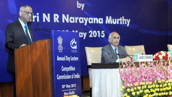  Founder, Infosys Limited, N.R. Narayana Murthy delivering the 6th Annual Lecture on ‘Creating a Better India – Musings on Economic Governance Ideas for India’, organised by the Competition Commission of India, in New Delhi on May 20, 2015. Chairman, Competition Commission of India, Ashok Chawla is also seen.