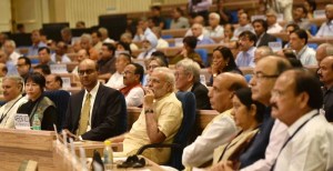 Prime Minister Narendra Modi and the Deputy Prime Minister of Singapore Tharman Shanmugaratnam at the inauguration ceremony of NITI ‘Transforming India’ Lecture Series, in New Delhi on August 26, 2016.