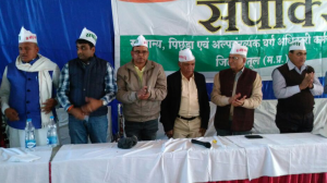 SAPAKS meeting at Betul on 8 January, 2017. From L to R: SAPAKS founders Alok Agrawal and Ajay Jain, Betul convener and executive member Rajeev Khandelwal and SAPAKS Samaj President Lalit Shastri.
